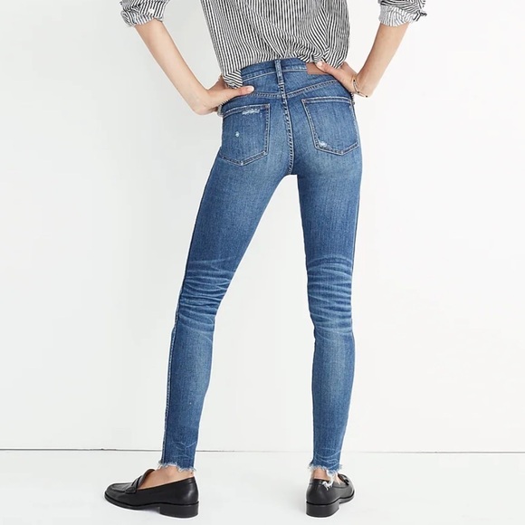 MADEWELL 9” Rise Woman’s Skinny Artificial Rip and Repair, Chewed Hems - Picture 4 of 10